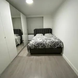 Deux Pres De Atomium Appartement Brussel